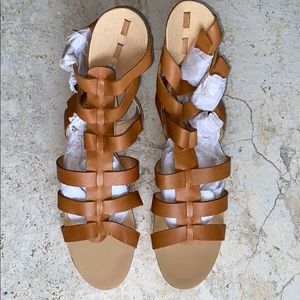 Modern Rebel Multi-Strap Sandals size 9